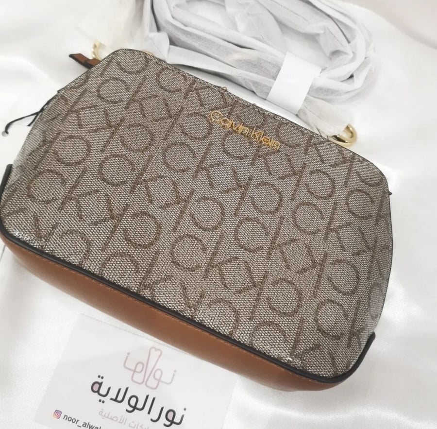 شنطه calvin klein