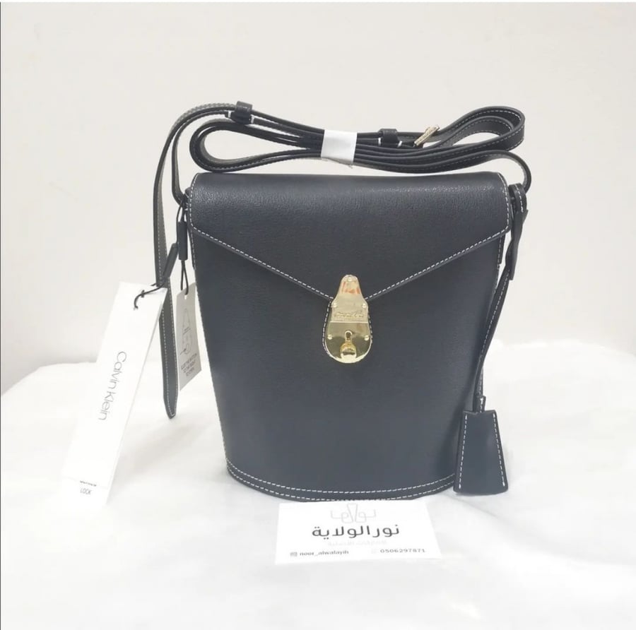 شنطه calvin klein