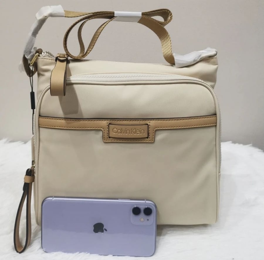شنطه calvin klein