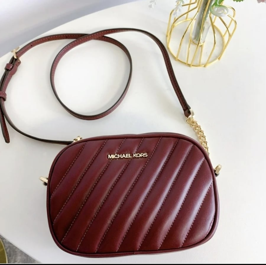 شنطه michael kors