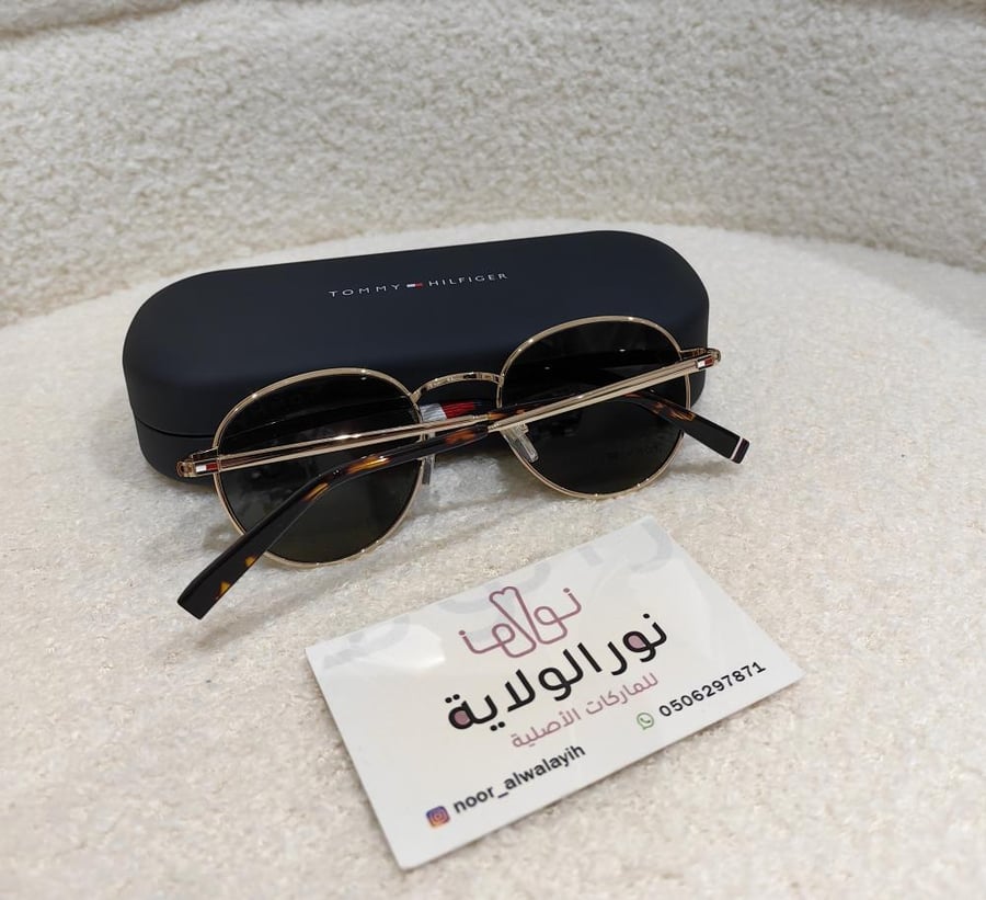 نظاره شمسيه رجاليه  tommy hilfeger