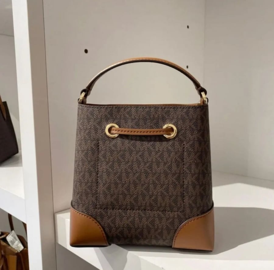 شنطه michael kors