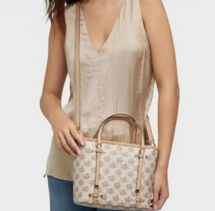شنطه Dkny