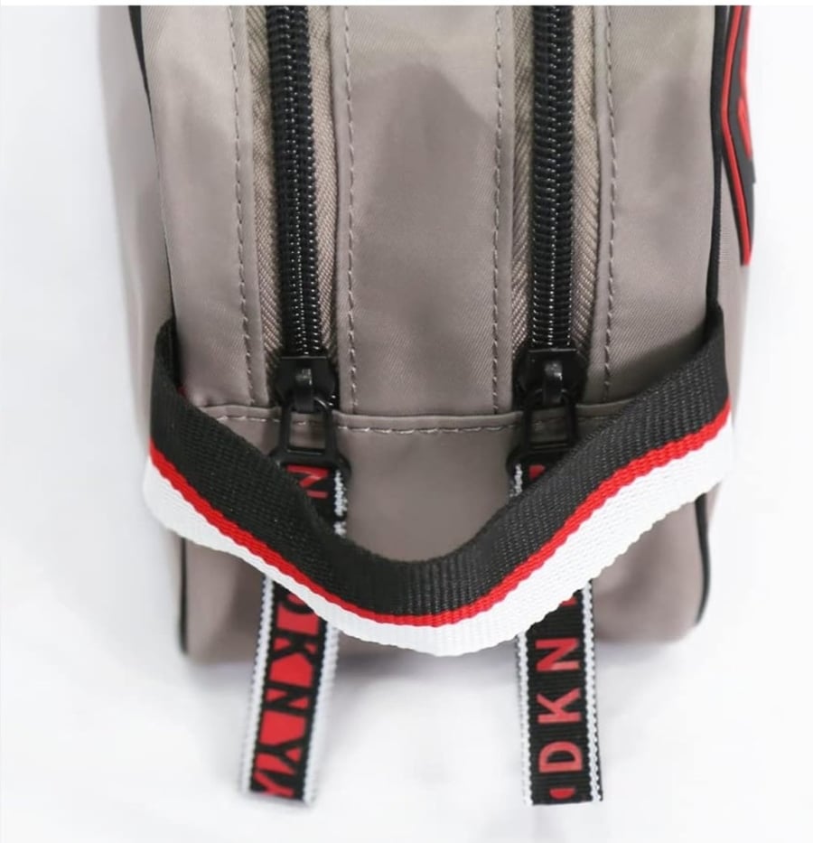 شنطه رجاليه Dkny