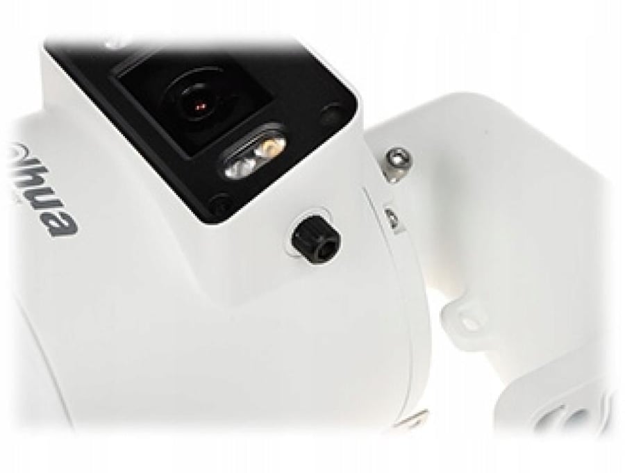 High-quality surveillance camera, moving camera, 4 megapixels, features two lenses, moving lens, and 180-degree panorama lens, 25x zoom