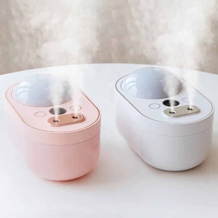 A diffuser with star projector, with a digital screen suitable for children's rooms, home, and office, 4000mAh, and a water tank with a capacity of 1000 ml.