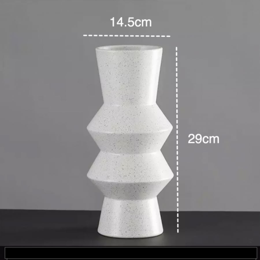 White porcelain vase, square shape