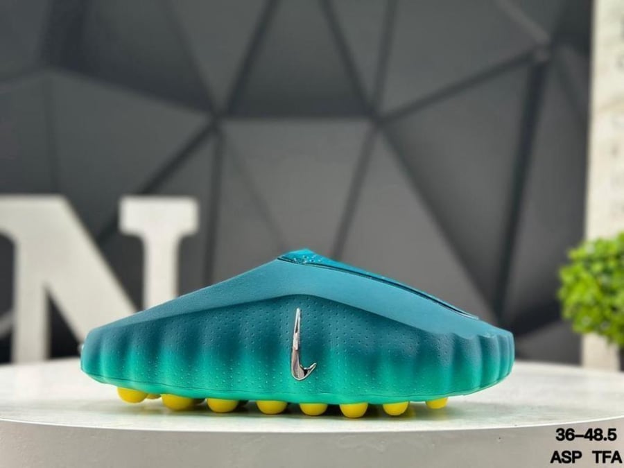 سليبر | Nike Mind 001 Teal Energy
