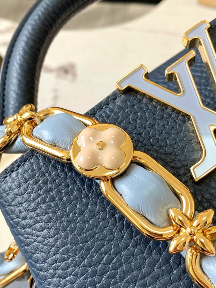 Louis Vuitton Mini Capseen 21cm