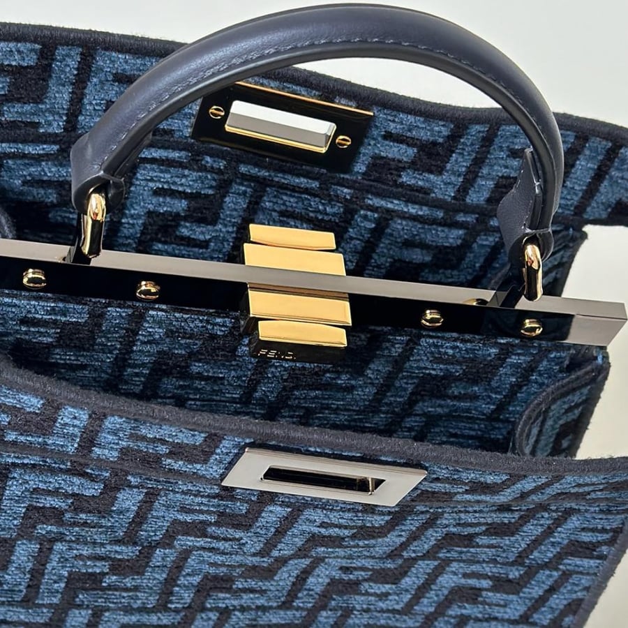 فندي peekaboo مقاس 27.5cm