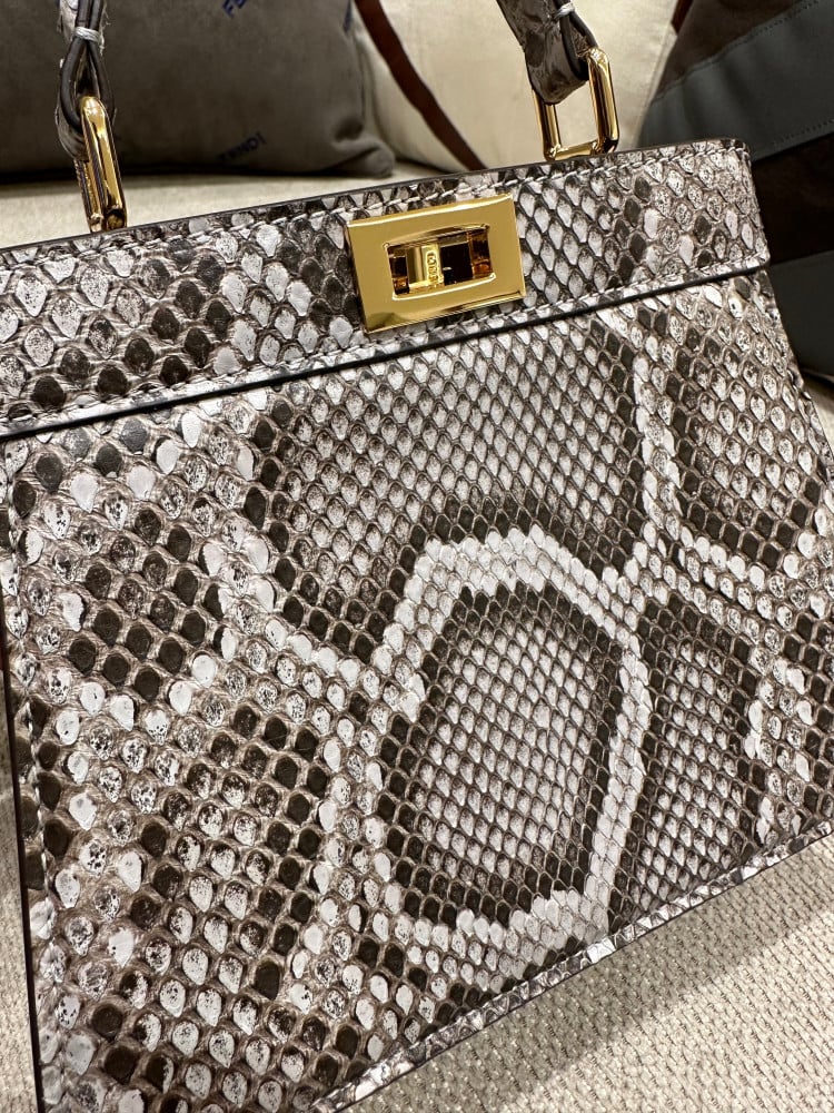 فندي بيكابو بتيت مقاس 20cm