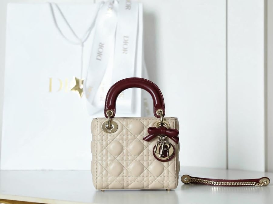 ديور Lady مقاس 17cm