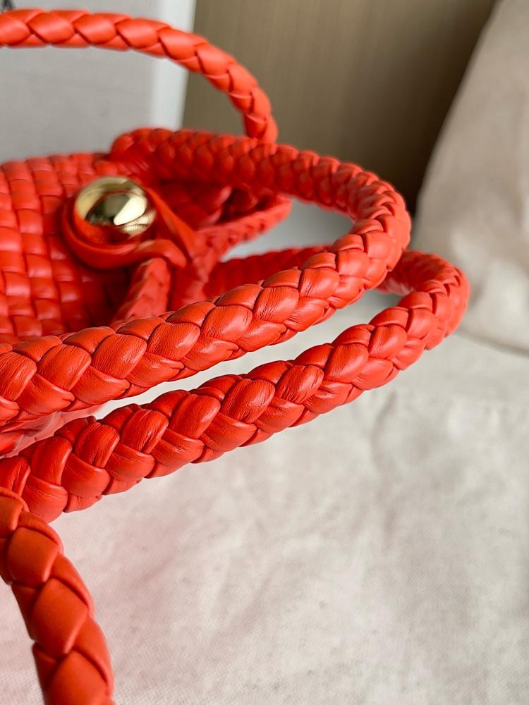 بوتيقا Tosca مقاس 20cm
