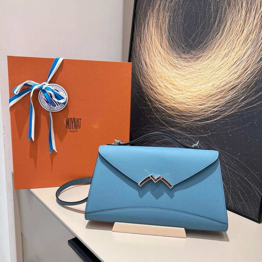 موينات Gabrielle Clutch مقاس 26cm
