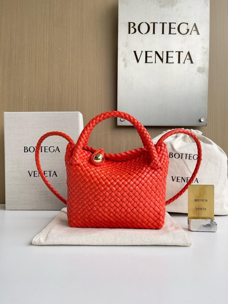بوتيقا Tosca مقاس 20cm