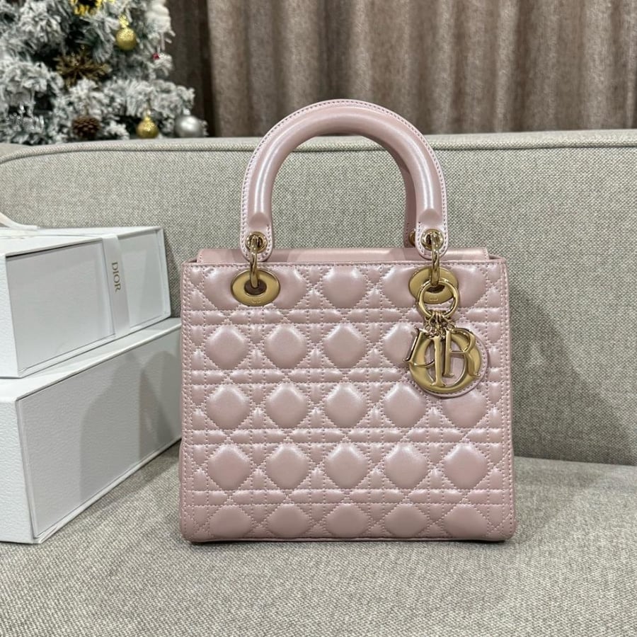 ليدي ديور مديم مقاس 24cm
