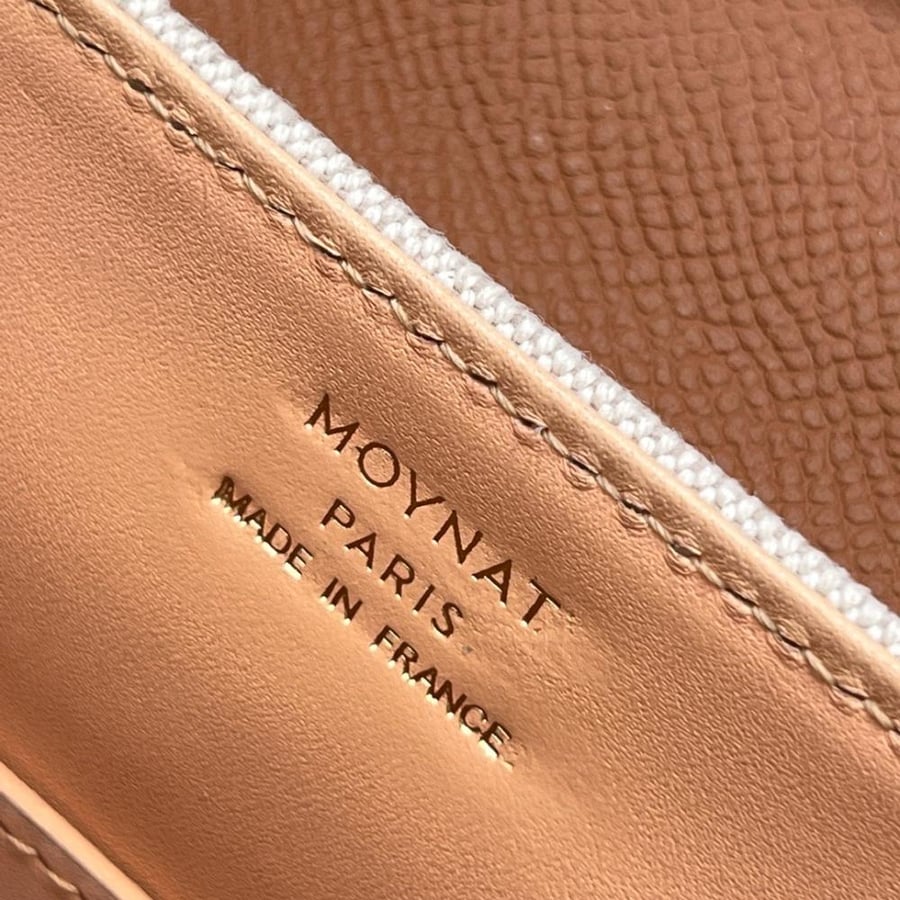 موينات Gabrielle Clutch مقاس 28cm