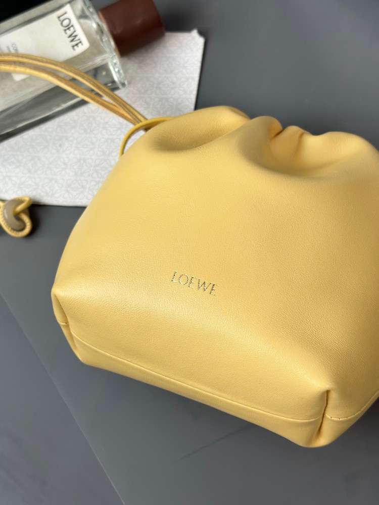 لويفي Flamenco purse مقاس 23cm