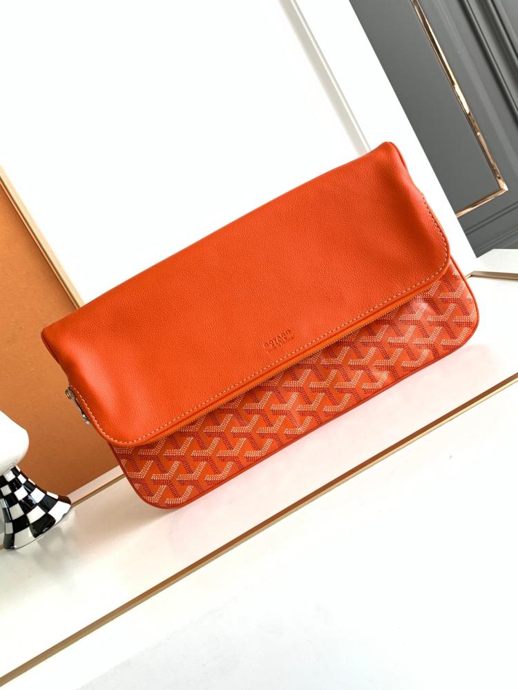 Goyard Sainte-Marie MM Clutch size 30cm