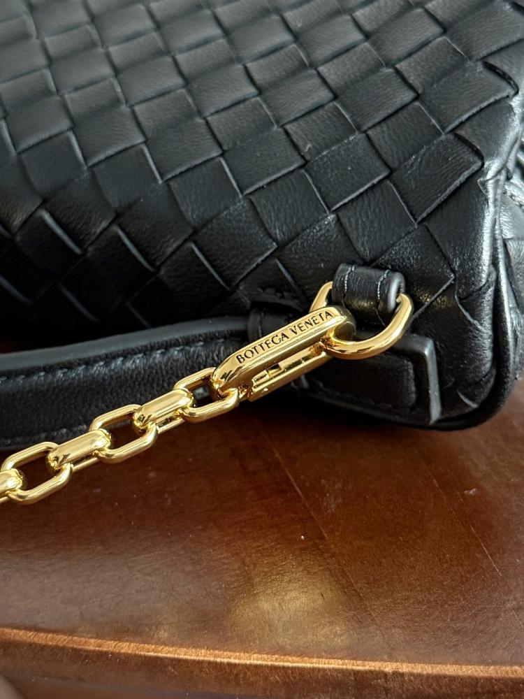 بوتيقا Soft Vanity مقاس 19cm