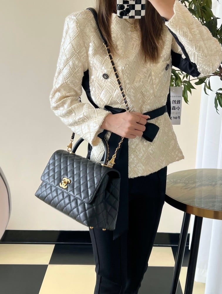 Chanel Coco Handle size 29cm
