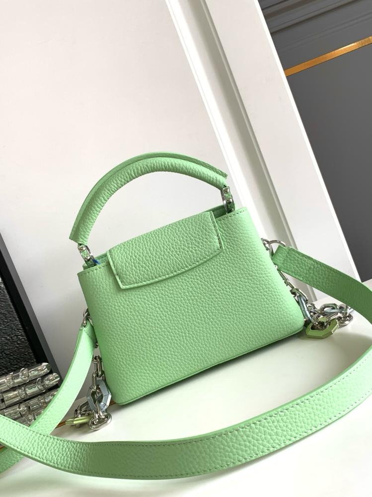 لوي فيتون Capucines مقاس 21cm