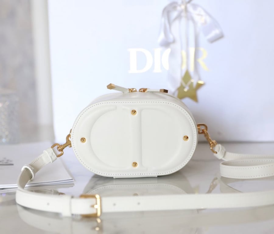 Diour Small CD Signature Vanity size 16cm