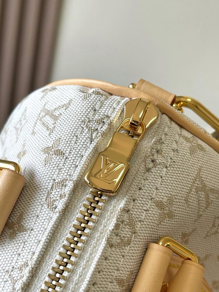 لوي فيتون speedy مقاس 20.5cm