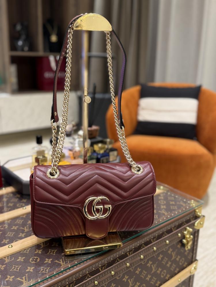 قوتشي جي جي مارمونت مقاس 26cm