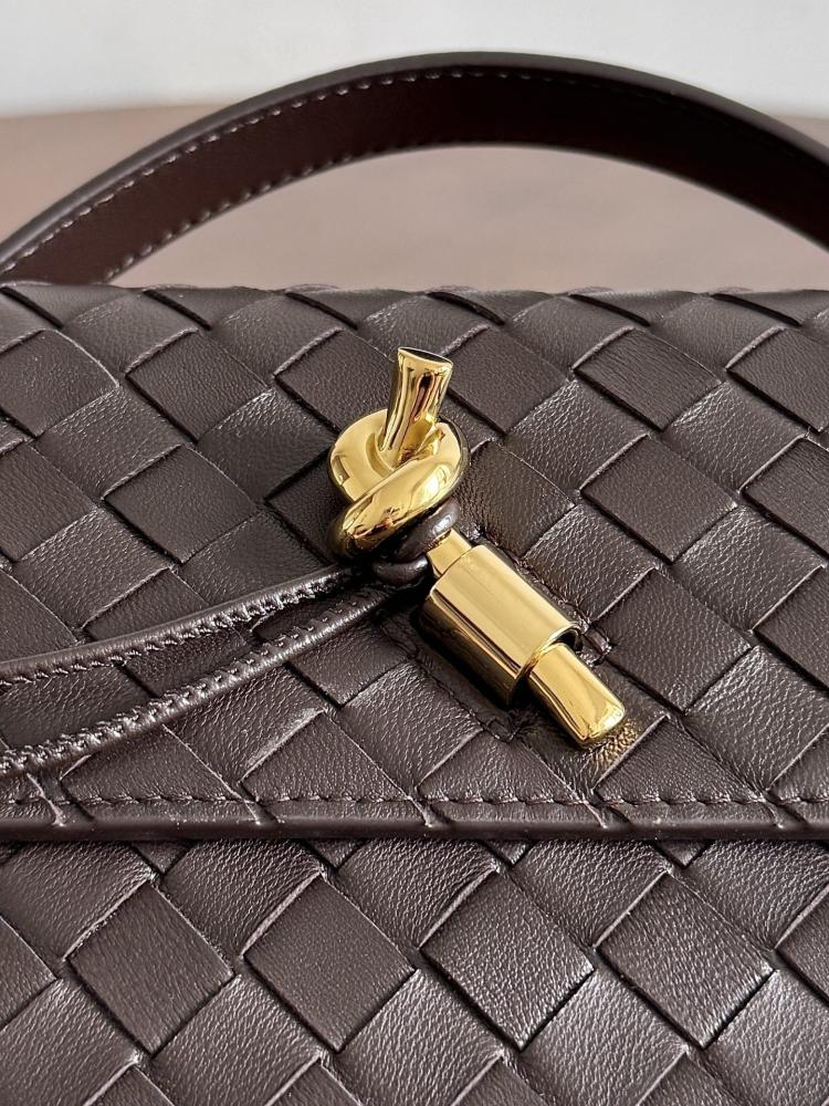 بوتيقا Andiamo Clutch مقاس 24cm