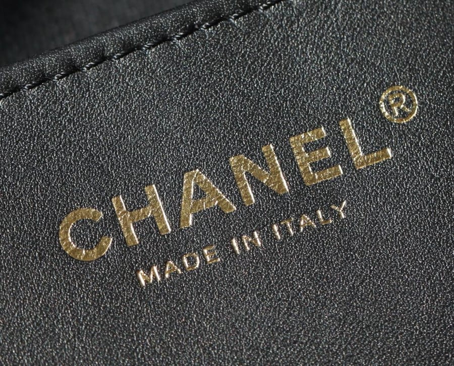 Chanel, size 24cm