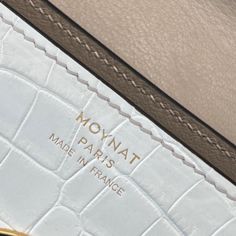 موينات Gabrielle Clutch مقاس 26cm