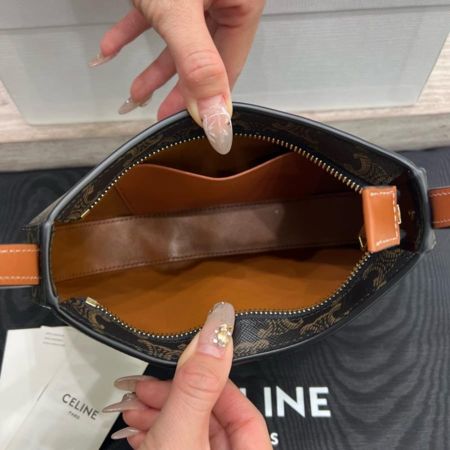 Celine TILLY size 22cm