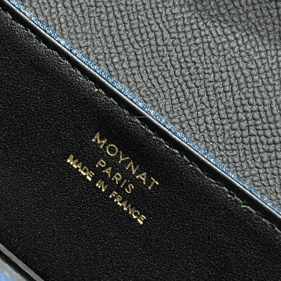 موينات Gabrielle Clutch مقاس 22cm