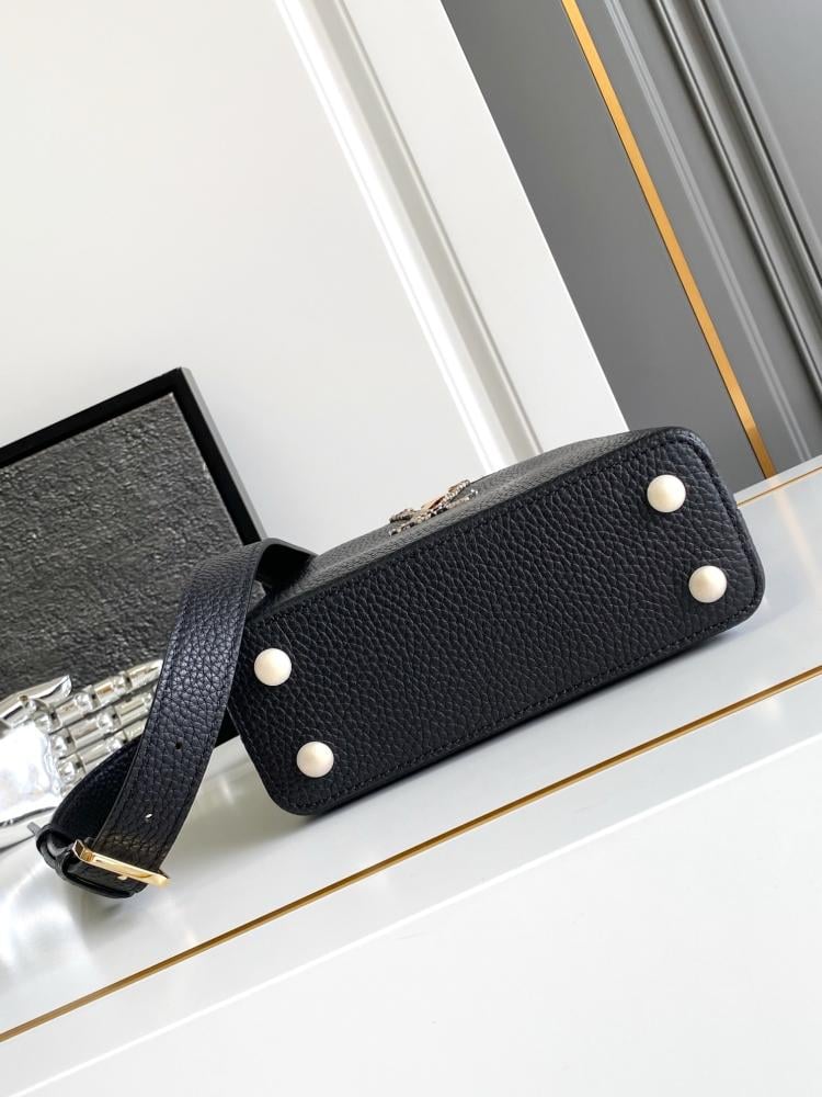 لوي فيتون Capucines مقاس 21cm