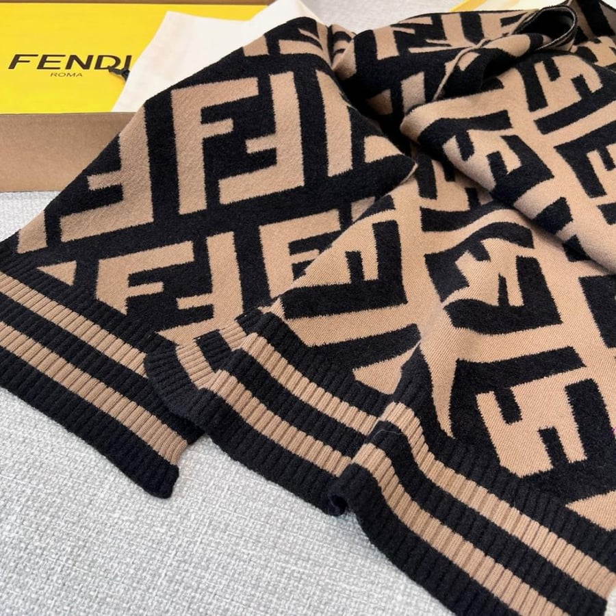 سكارف فندي مقاس 190*35