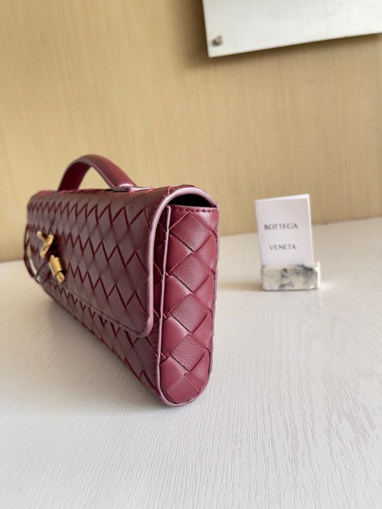 بوتيقا Clutch Andiamo مقاس 31cm
