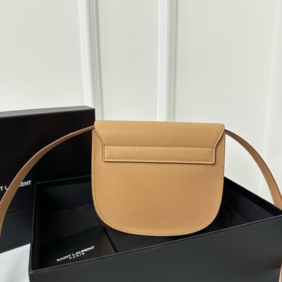 سان لوران kaia مقاس 18cm