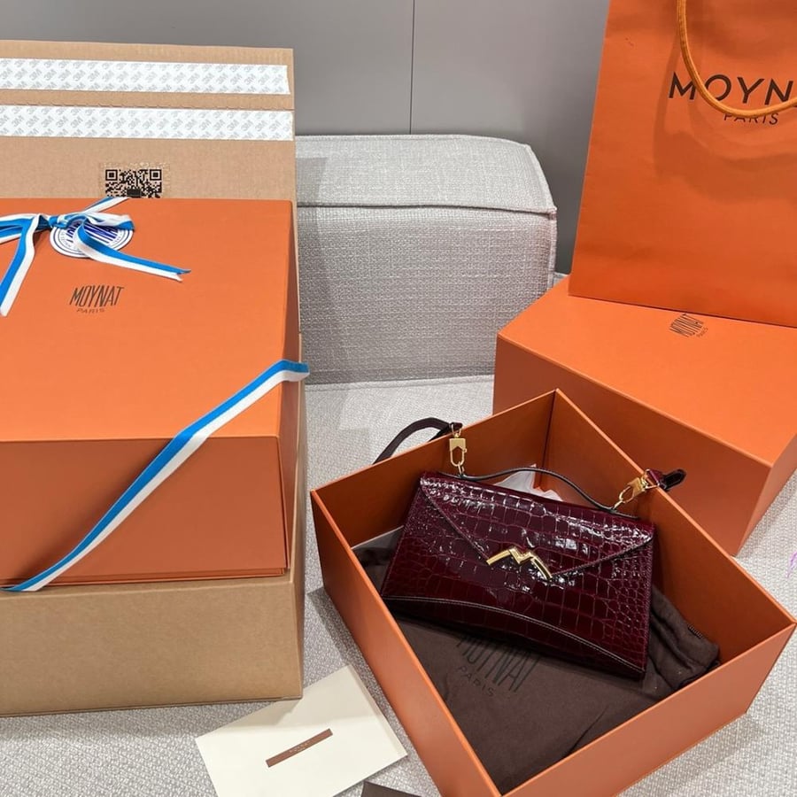 موينات Gabrielle Clutch مقاس 26cm