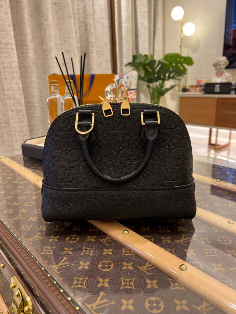 لوي فيتون نوي الما مقاس 25cm