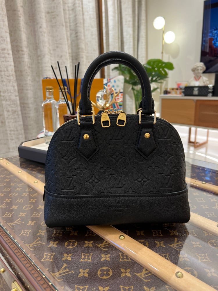 لوي فيتون نوي الما مقاس 25cm