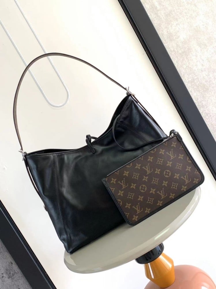 لوي فيتون CarryAll مقاس 39cm