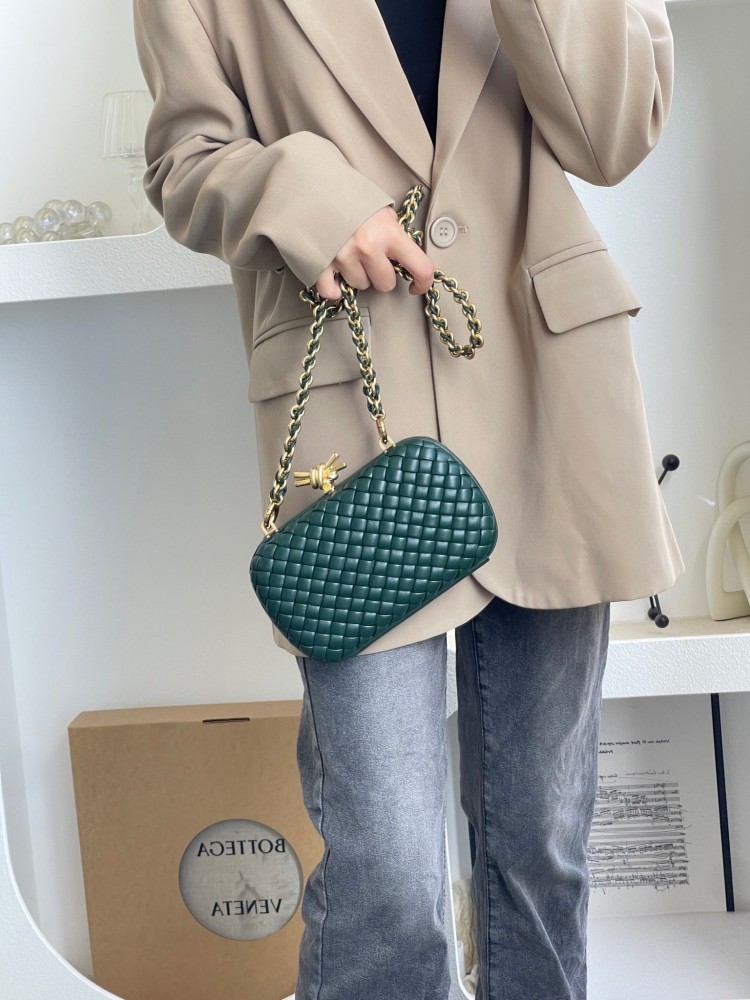 بوتيقا Knot مقاس 19cm