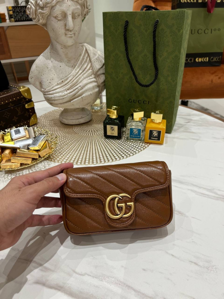 Gucci G Marmont mini size 16.5 cm