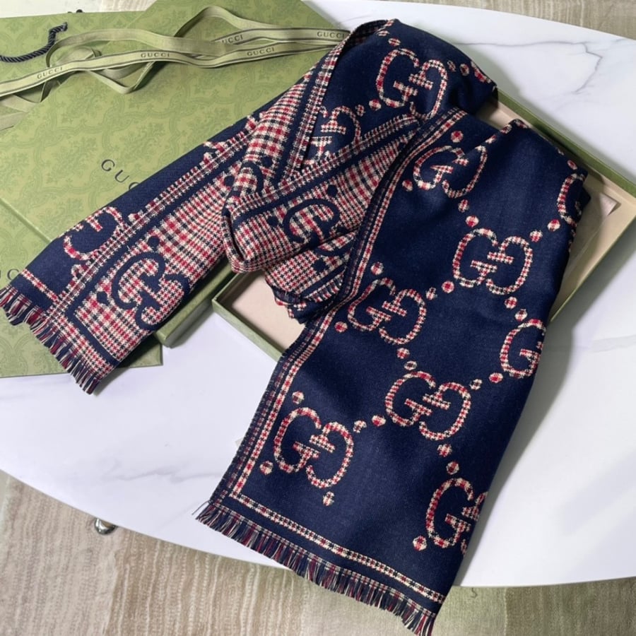Gucci scarf 48*180