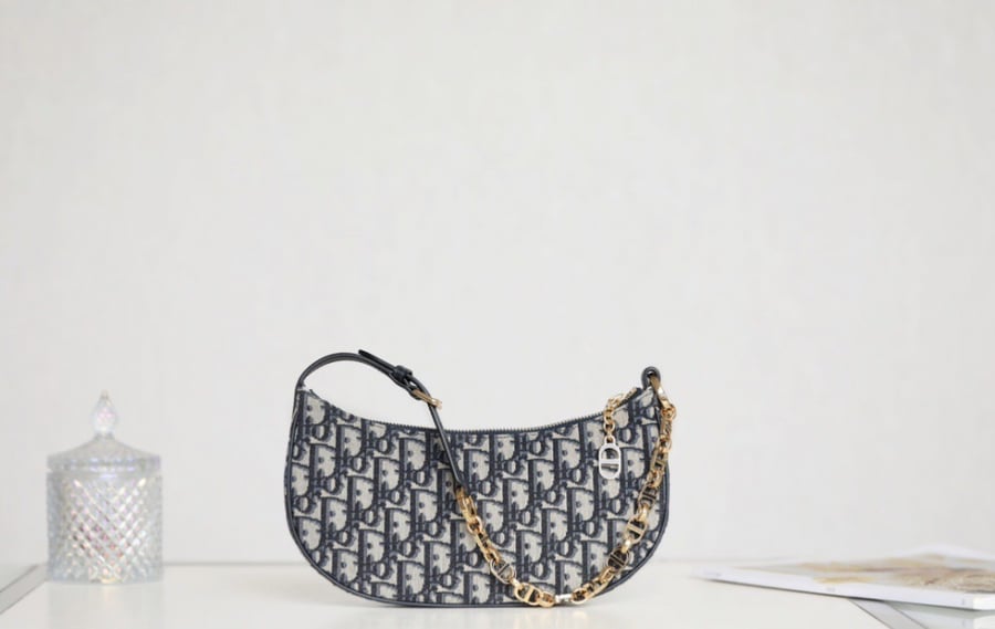 ديور CD Loungi مقاس 26cm