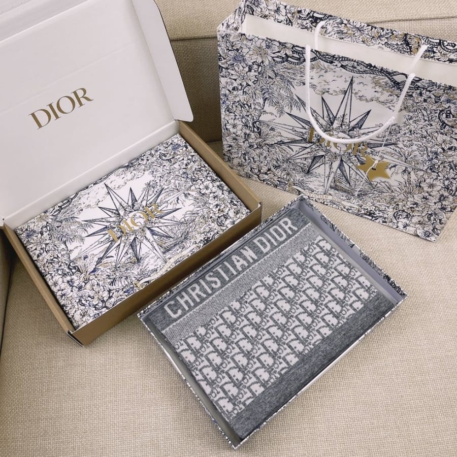 سكارف ديور 180*30