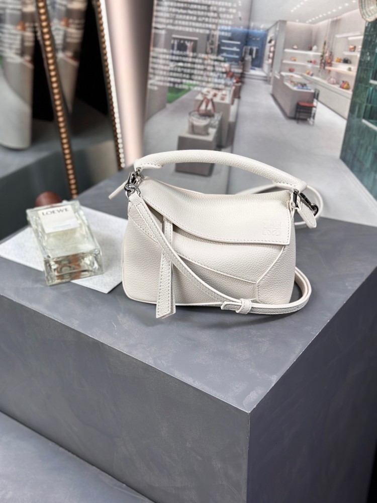 Loewe Mini Puzzle size 18cm