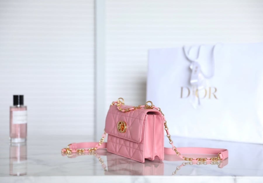 ديور  Miss Caro مقاس 19cm