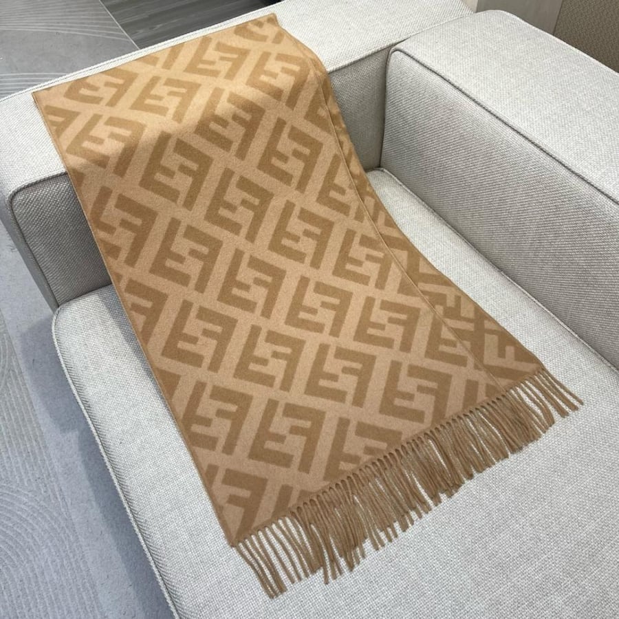 سكارف فندي مقاس 170*45